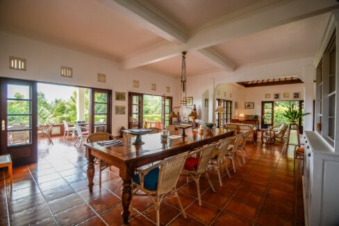 An extraordinary opportunity to own a genuine piece of paradise in East Bali. Bukit Asri Lodge is a magnificent and uniquely positioned retreat, offe (5)