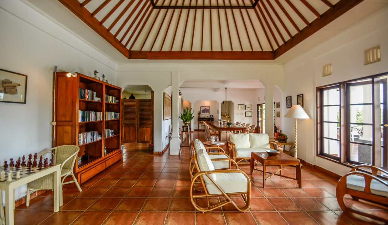 An extraordinary opportunity to own a genuine piece of paradise in East Bali. Bukit Asri Lodge is a magnificent and uniquely positioned retreat, offe (6)