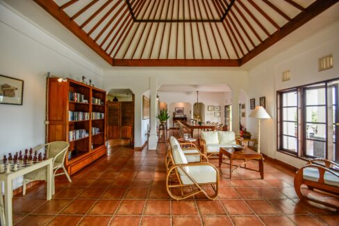 An extraordinary opportunity to own a genuine piece of paradise in East Bali. Bukit Asri Lodge is a magnificent and uniquely positioned retreat, offe (6)