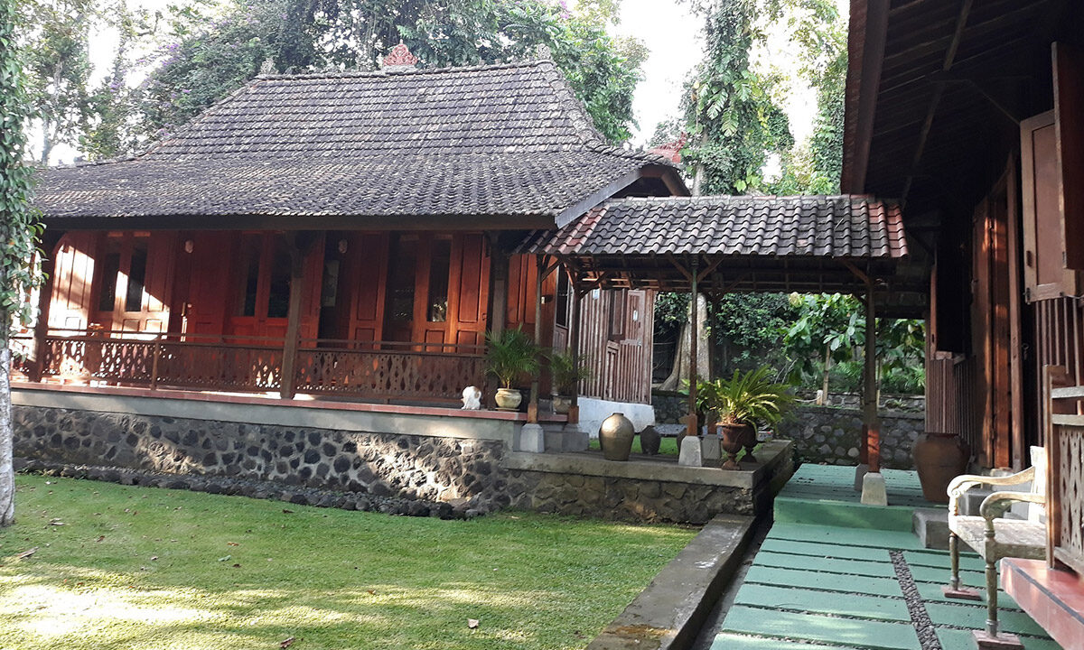 An extraordinary opportunity to own a genuine piece of paradise in East Bali. Bukit Asri Lodge is a magnificent and uniquely positioned retreat, offeri (19)