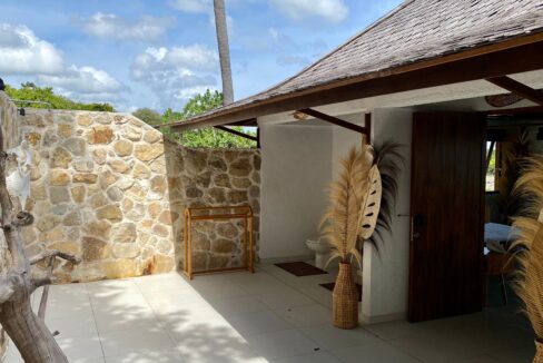 Exclusive Oceanfront Investment Villa on Rote Island (15)