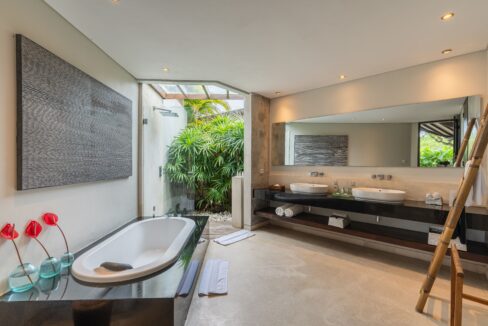 Stunning Designer Villa in Seminyak’s Most Exclusive Gated Estate (11)