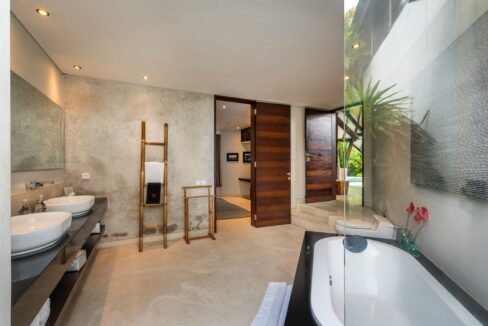 Stunning Designer Villa in Seminyak’s Most Exclusive Gated Estate (12)
