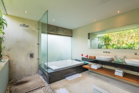 Stunning Designer Villa in Seminyak’s Most Exclusive Gated Estate (18)