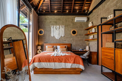Elegant 2-Bedroom Villa in the Heart of Canggu – Where Balinese Charm Meets Modern Comfort (10)