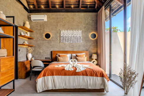 Elegant 2-Bedroom Villa in the Heart of Canggu – Where Balinese Charm Meets Modern Comfort (12)