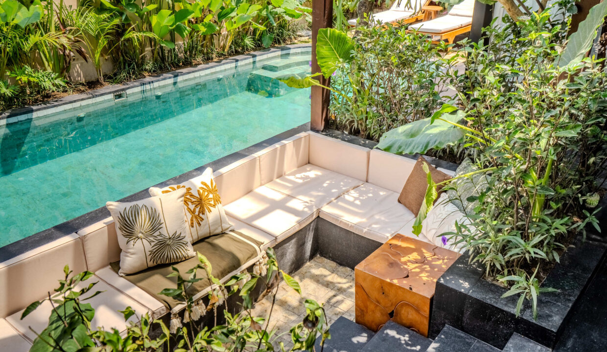Elegant 2-Bedroom Villa in the Heart of Canggu – Where Balinese Charm Meets Modern Comfort (3)