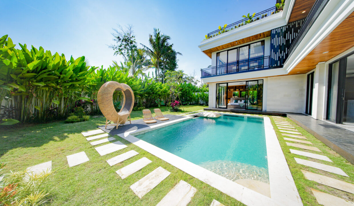 Modern 5-Bedroom Tropical Villa in Ubud – A Serene Luxury Retreat with Strong Investment Potential (1)