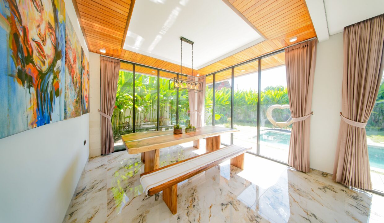 Modern 5-Bedroom Tropical Villa in Ubud – A Serene Luxury Retreat with Strong Investment Potential (5)