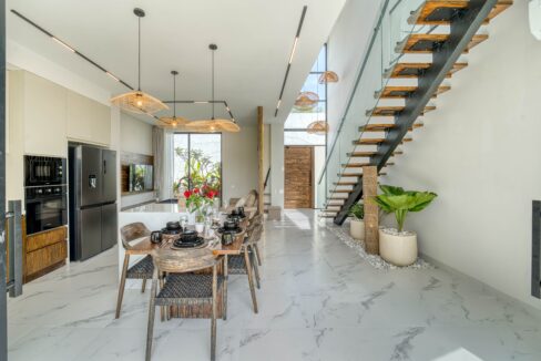 Discover a Brand-New 3-Bedroom Villa in Near Pandawa Beach (10)