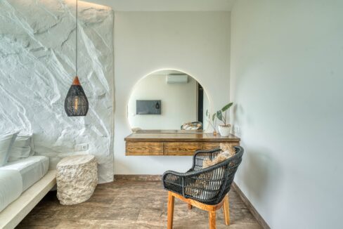 Discover a Brand-New 3-Bedroom Villa in Near Pandawa Beach (16)