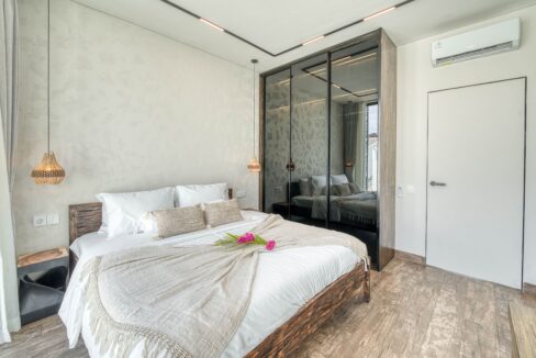 Discover a Brand-New 3-Bedroom Villa in Near Pandawa Beach (19)