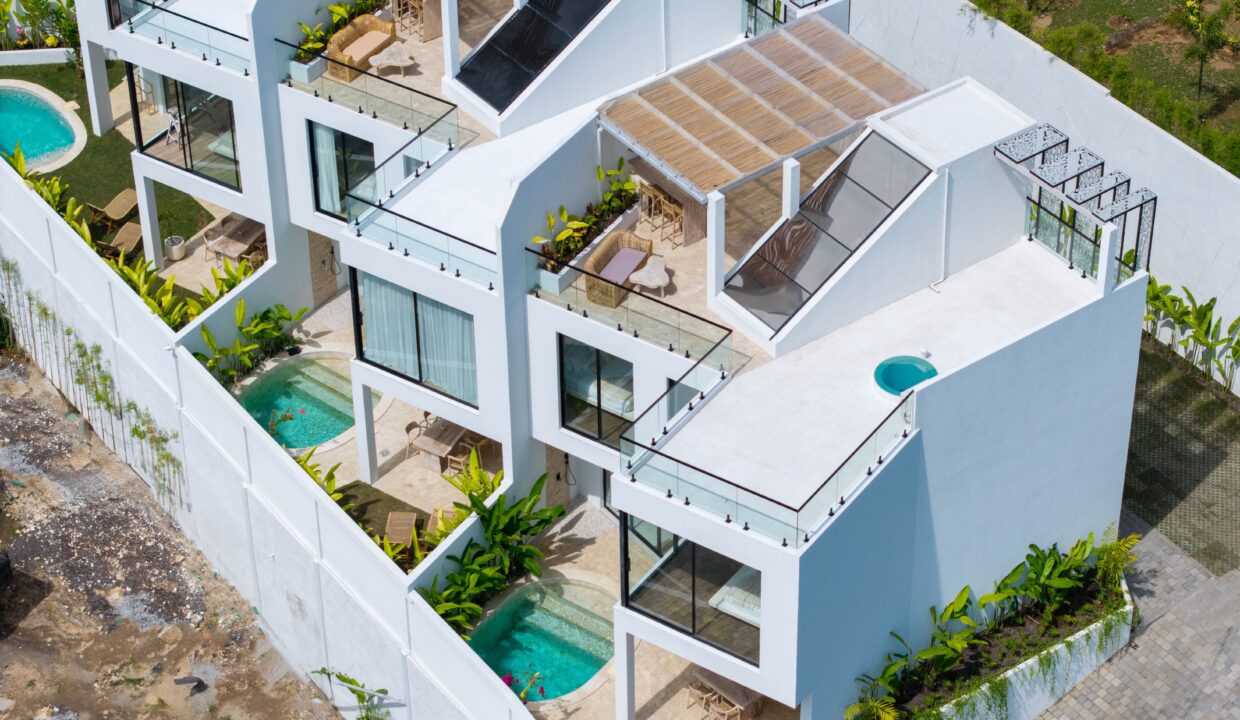 Discover a Brand-New 3-Bedroom Villa in Near Pandawa Beach (21)