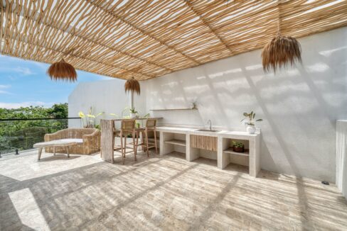 Discover a Brand-New 3-Bedroom Villa in Near Pandawa Beach (22)