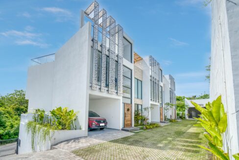 Discover a Brand-New 3-Bedroom Villa in Near Pandawa Beach (25)