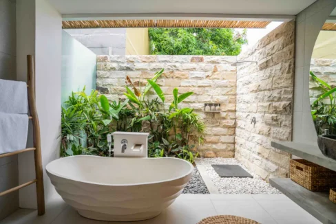 Investment Opportunity Brand New 3-Bedroom Villa in Kerobokan – Strategic Location Between Canggu and Seminyak (2)