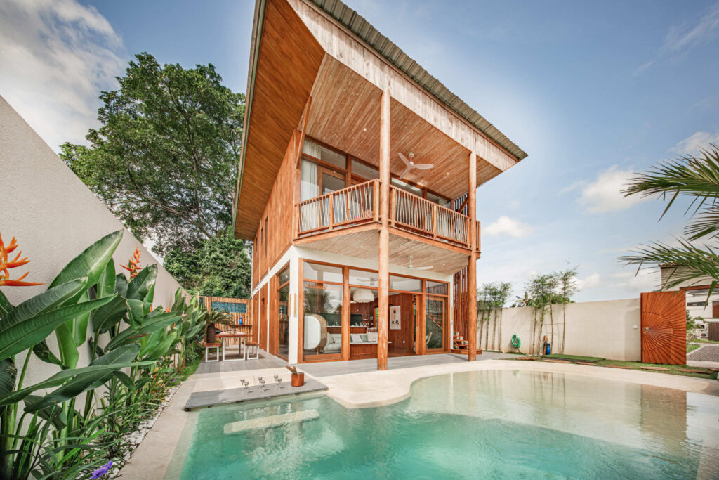 Modern Tropical 3-Bedroom Villa in Kedungu