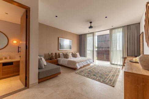 Modern Tropical Family Villa in Babakan, Canggu (10)