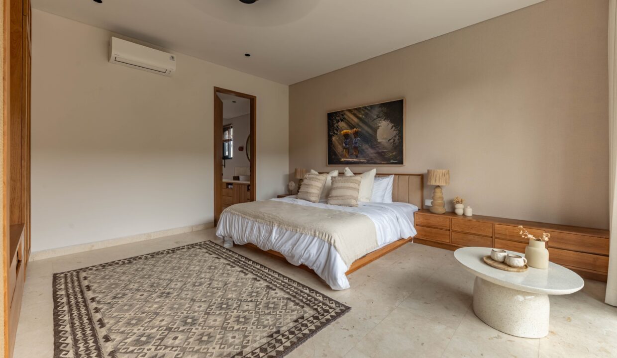 Modern Tropical Family Villa in Babakan, Canggu (18)