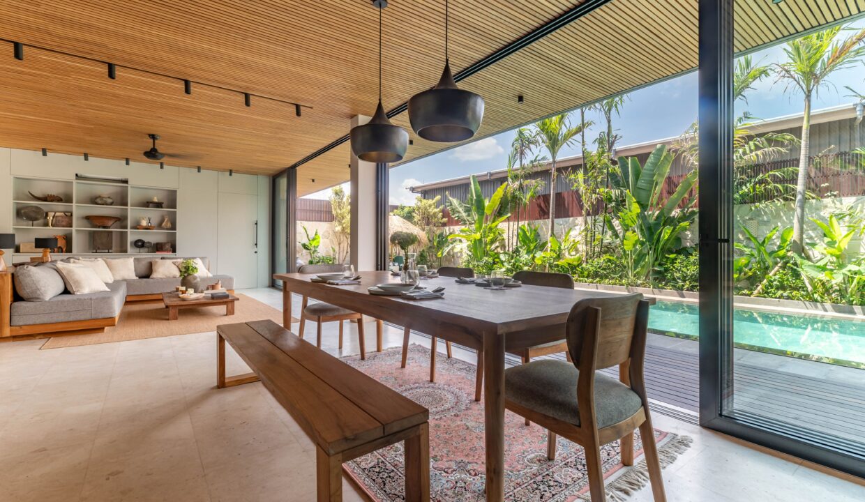 Modern Tropical Family Villa in Babakan, Canggu (3)