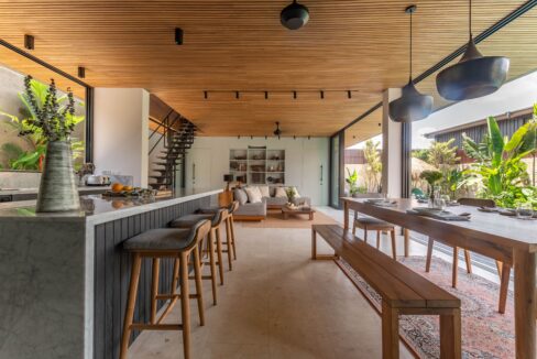 Modern Tropical Family Villa in Babakan, Canggu (4)