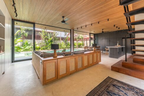 Modern Tropical Family Villa in Babakan, Canggu (7)