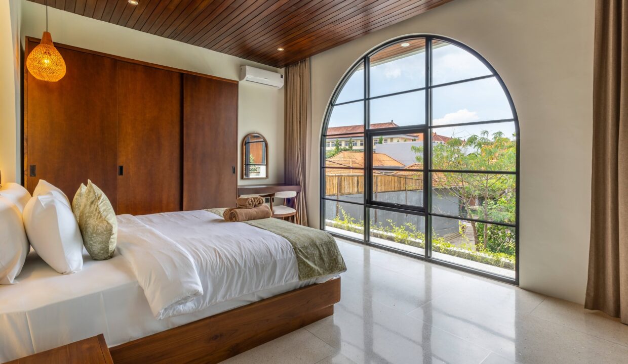 3 Bedroom Mediterranean-Style Villa with Rooftop in Seminyak (18)