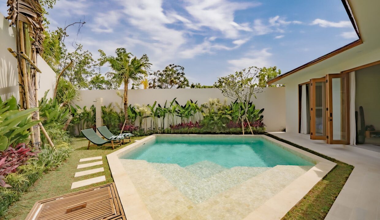 Brand New 2-Bedroom Bright & Airy Villa in Balangan – Perfect for Investment or Family Living (2)