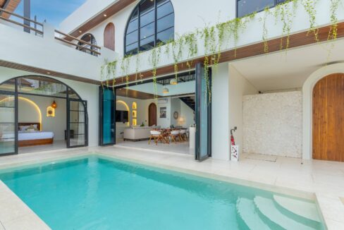 villa-utopia-pool-main-view-angled_landscape-Awv9xZJ32gU2Nvjb