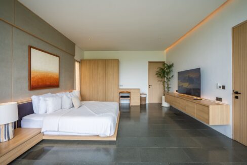 Luxurious Modern 4-Bedroom Villa with Exceptional Build Quality (22)