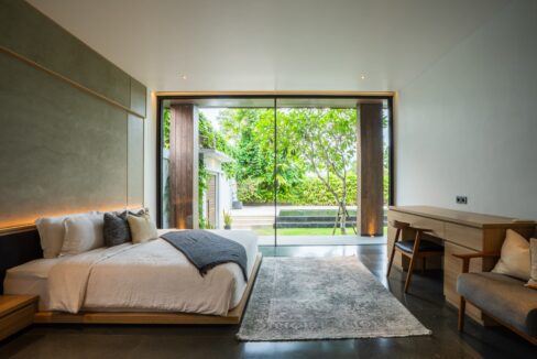 Luxurious Modern 4-Bedroom Villa with Exceptional Build Quality (8)