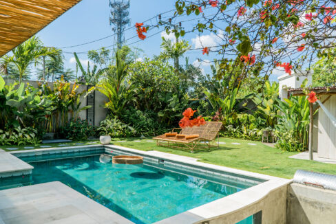 Modern Tropical 2-Bedroom Villa for Sale in Kerobokan – Ideal for Investment & Family Living (3)