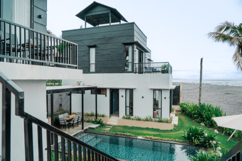 Beachfront Luxury Villa for Sale – Saba Beach, Gianyar (30)
