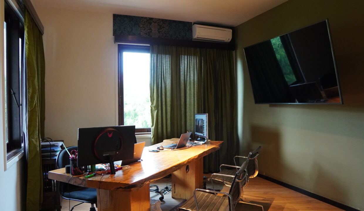 Exclusive 4 Bedroom Freehold Villa with Japanese Inspired (16)