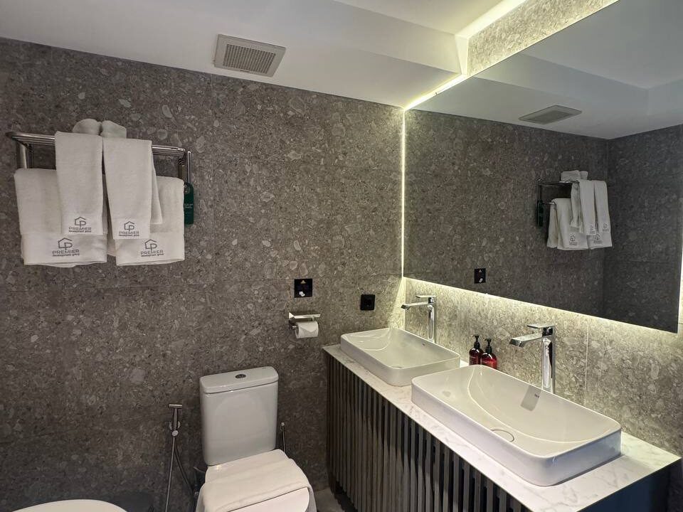 Modern 3-Bedroom Villa for Sale in Umalas – Located in Exclusive Villa Complex (16)