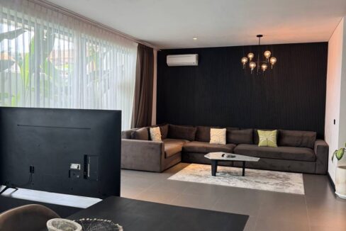 Modern 3-Bedroom Villa for Sale in Umalas – Located in Exclusive Villa Complex (6)