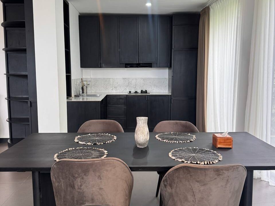 Modern 3-Bedroom Villa for Sale in Umalas – Located in Exclusive Villa Complex (7)