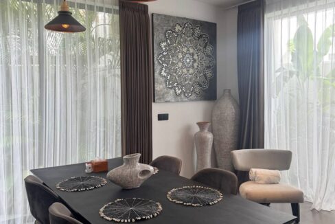 Modern 3-Bedroom Villa for Sale in Umalas – Located in Exclusive Villa Complex (8)