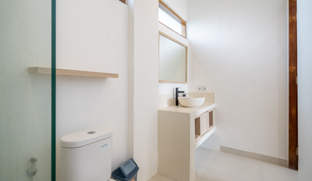 Prime Umalas 2-Bedroom Leasehold Villa – High-Yield Investment Opportunity (20)