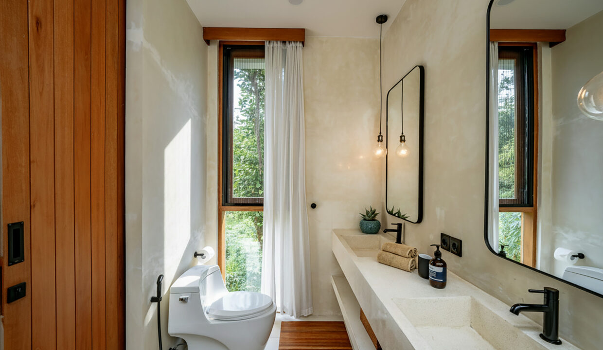 Modern Tropical 2-Bedroom Villa for Sale in Uluwatu – Tourism Zone Investment (10)