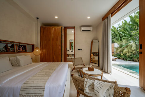 Modern Tropical 2-Bedroom Villa for Sale in Uluwatu – Tourism Zone Investment (16)