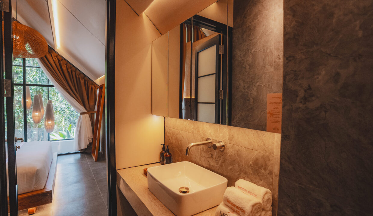 Modern Tropical Villas for Long & Medium-Term Rental in Bali (13)