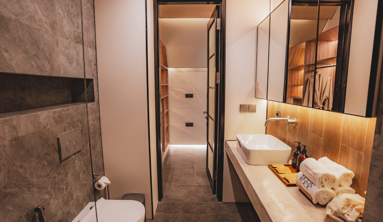 Modern Tropical Villas for Long & Medium-Term Rental in Bali (9)