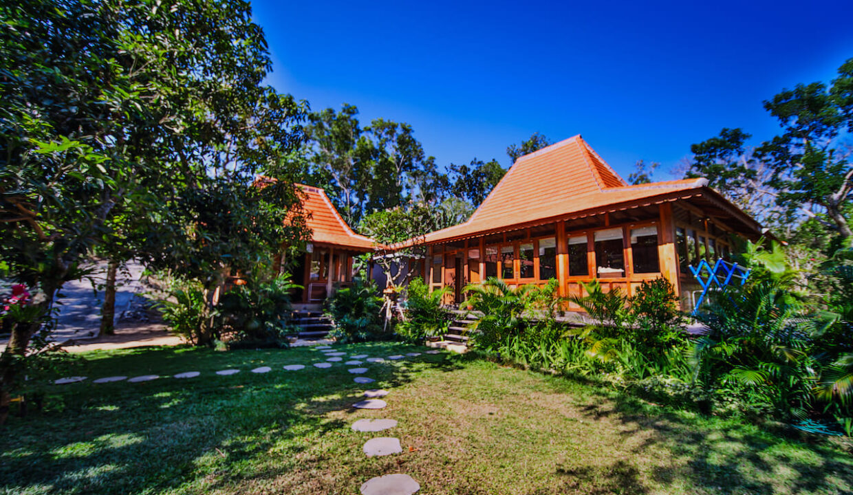 Eco-Luxury Gladak Villa for Sale in Uluwatu – Unique Investment Opportunity (1)