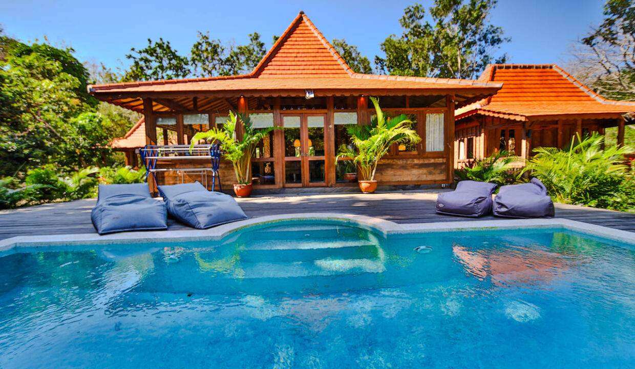 Eco-Luxury Gladak Villa for Sale in Uluwatu – Unique Investment Opportunity (2)
