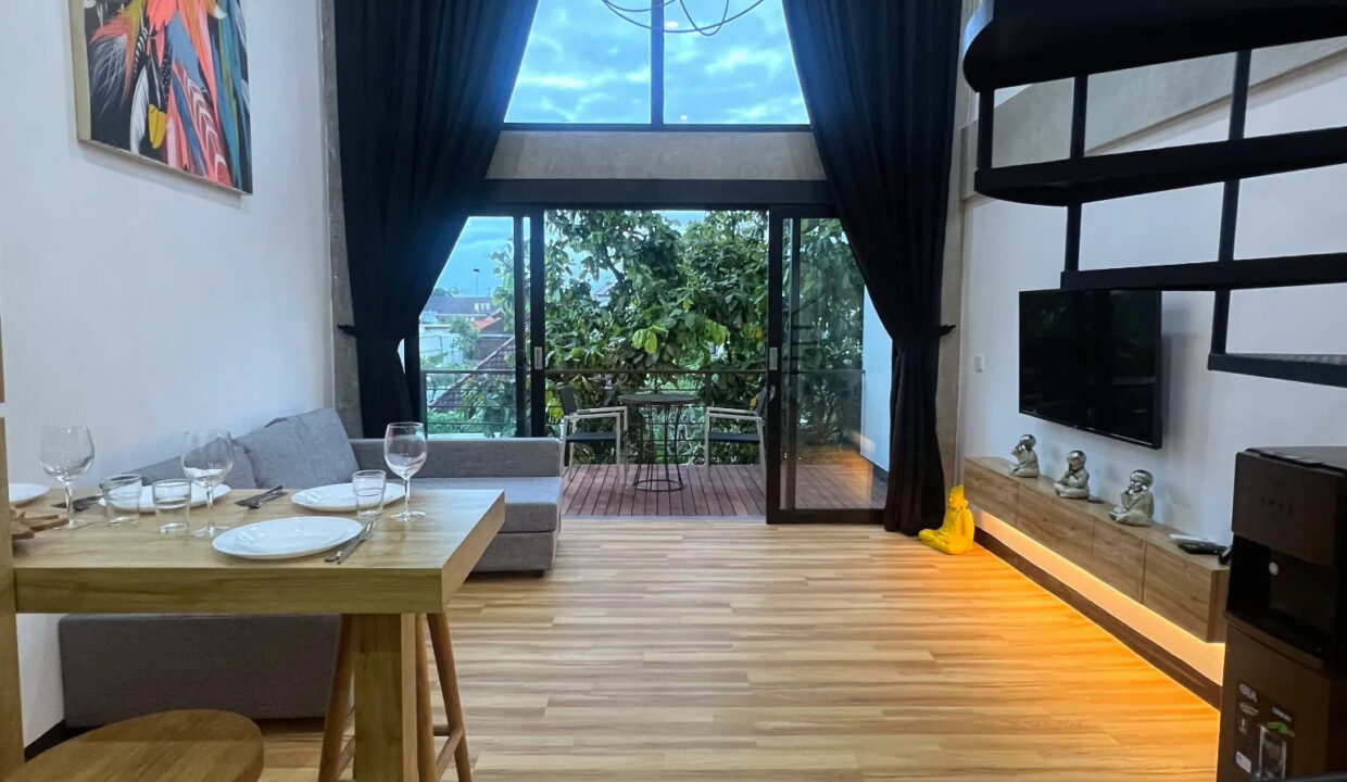Newly Renovated Loft Apartment in the Heart of Seminyak (4)
