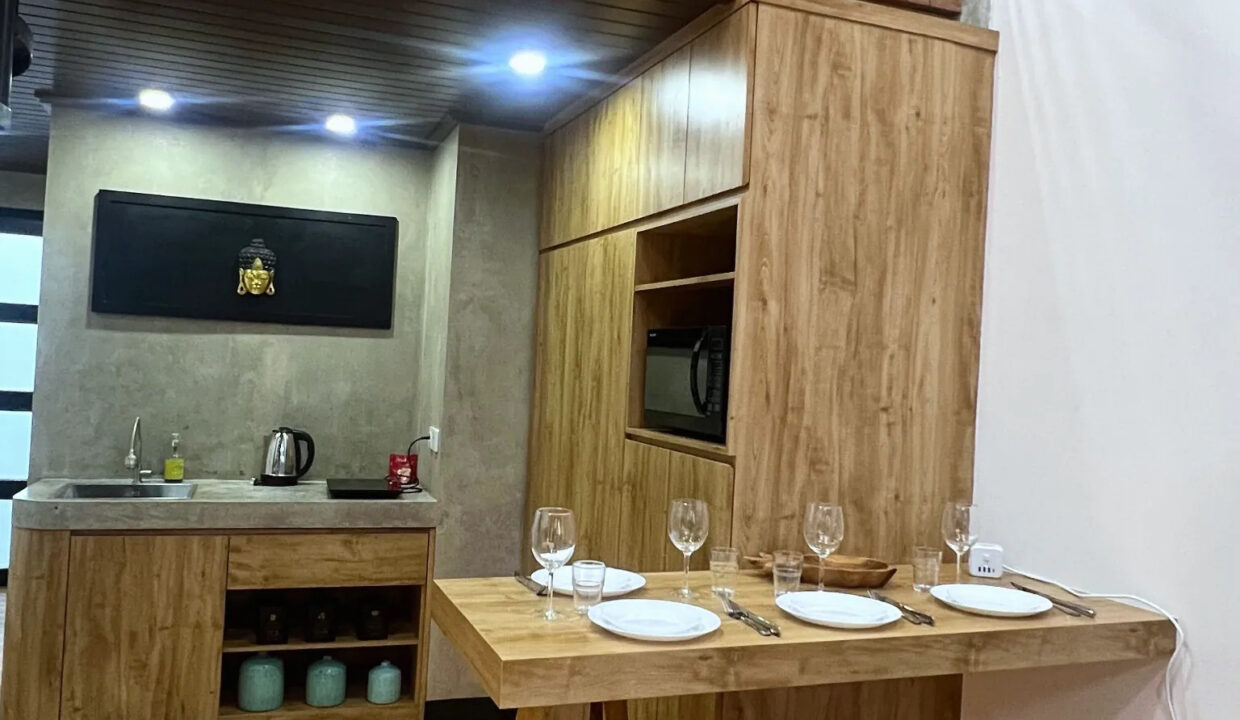 Newly Renovated Loft Apartment in the Heart of Seminyak (6)
