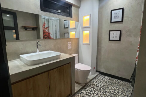 Newly Renovated Loft Apartment in the Heart of Seminyak (9)