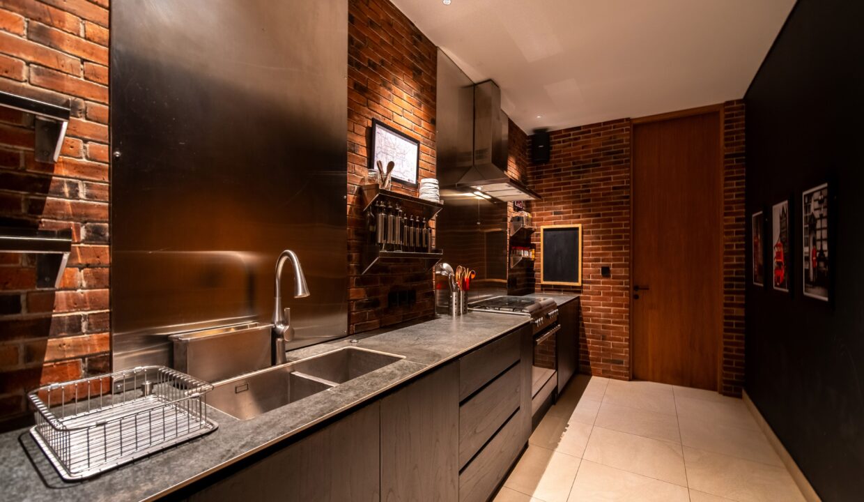 Luxury Contemporary Tropical Villa for Lease in Sanur - 4-Bedroom Family Estate with Cinema, Gym (13)