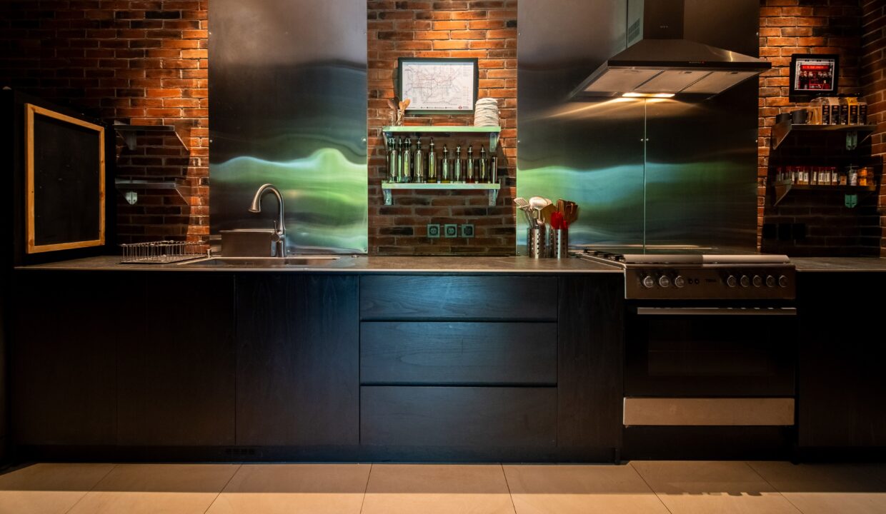 Luxury Contemporary Tropical Villa for Lease in Sanur - 4-Bedroom Family Estate with Cinema, Gym (14)